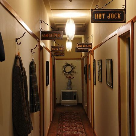 Blacks Hotel Ophir Exteriör bild