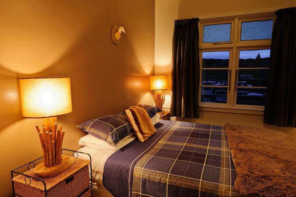 Blacks Hotel Ophir Exteriör bild